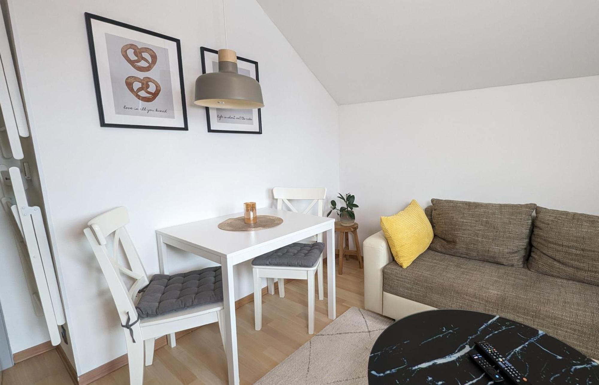 Ferienwohnung Edeltraud, Fusslaeufig Zum See Und 20 Minuten Vom Skigebiet Entfernt Dobriach Exterior photo